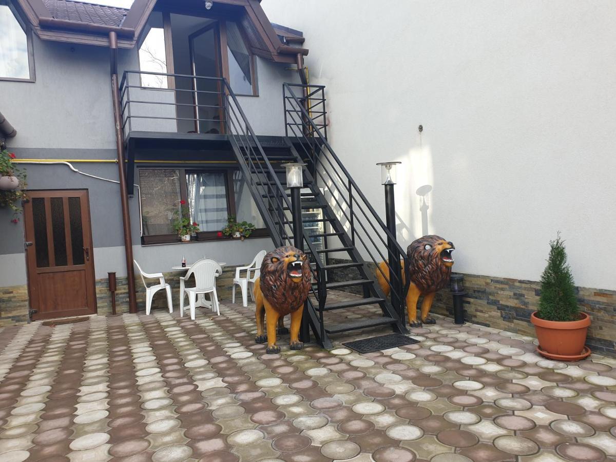 Hotel Casa Lions Timisoara Exterior foto